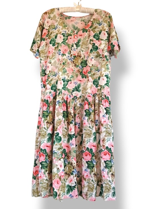 Starina Dresses & Skirts - Vintage Garden Dress Floral Button-Front Midi Front Pocket Pink Green Soft Flowy